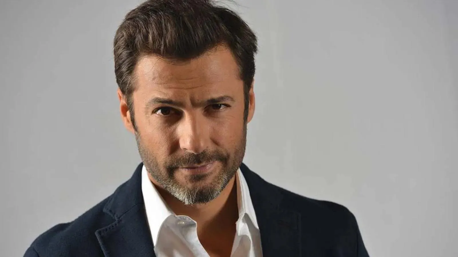 بیوگرافی و اسامی بازیگران سریال شربت زغال اخته + خلاصه داستان بیوگرافی و اسامی بازیگران سریال شربت زغال اخته + خلاصه داستان