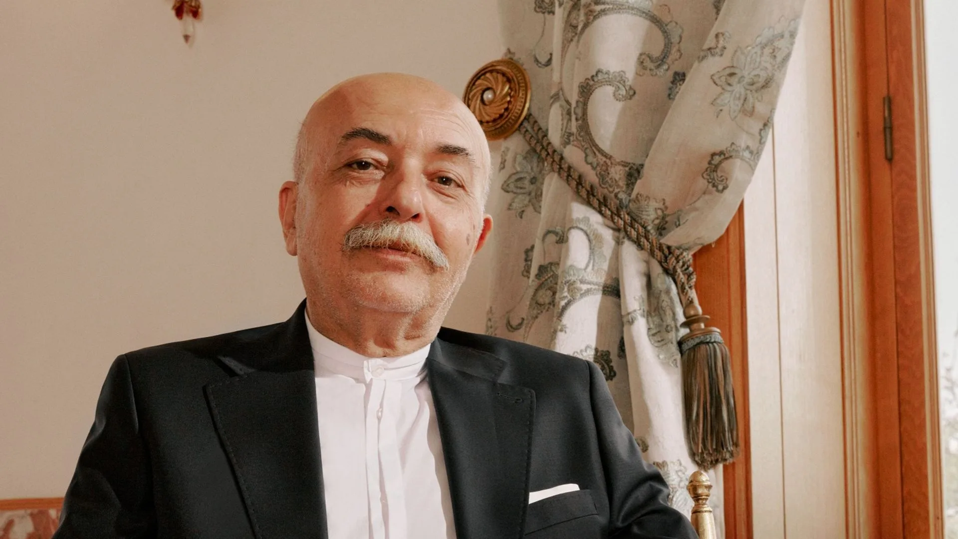 بیوگرافی و اسامی بازیگران سریال شربت زغال اخته + خلاصه داستان بیوگرافی و اسامی بازیگران سریال شربت زغال اخته + خلاصه داستان