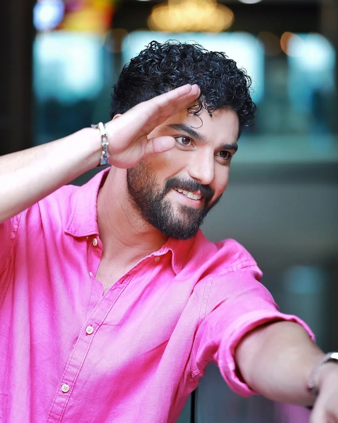 بیوگرافی سینا مهراد (سهیلی)؛ سن، قد، ازدواج و خانواده هنری