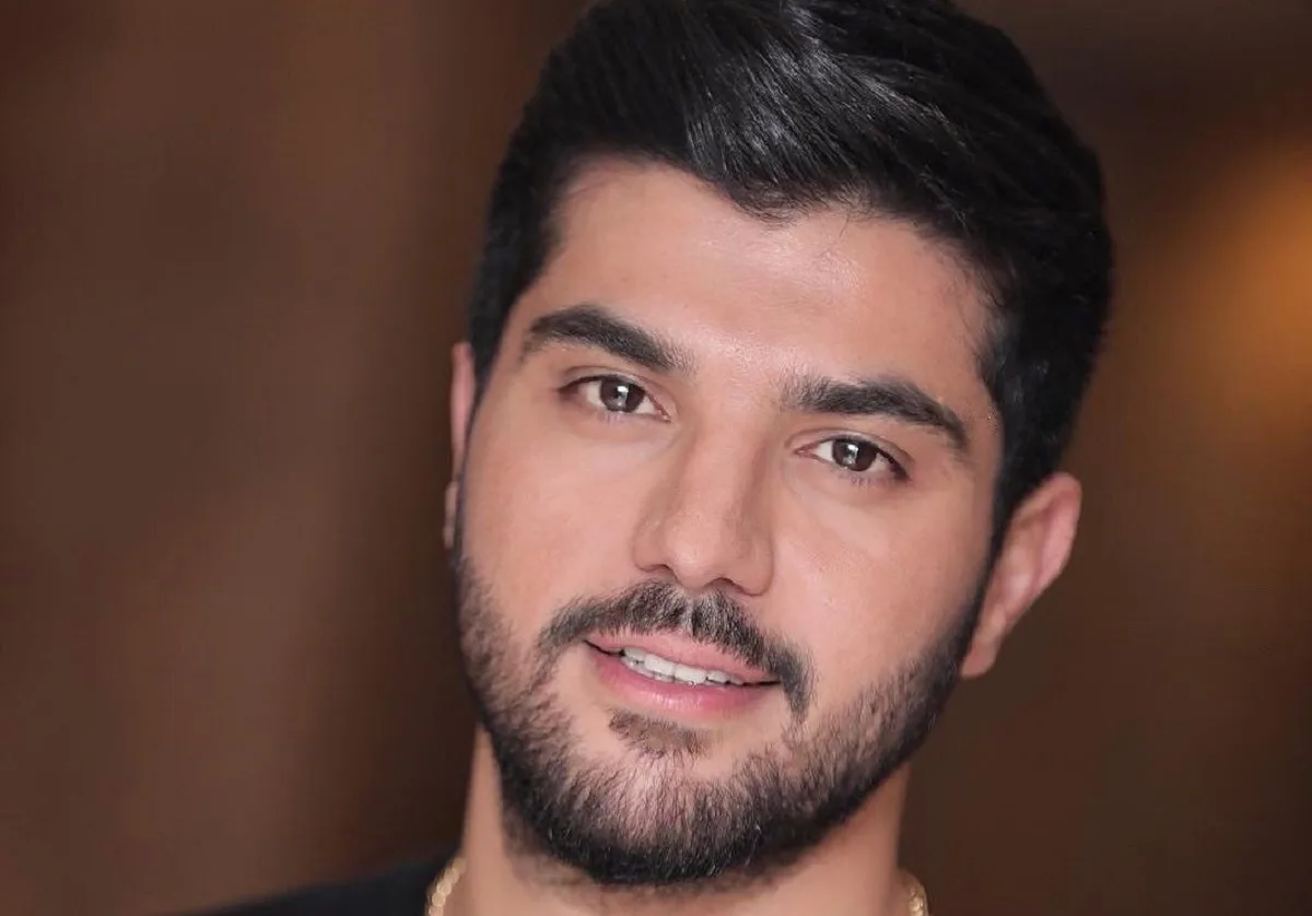 بیوگرافی سینا مهراد (سهیلی)؛ سن، قد، ازدواج و خانواده هنری