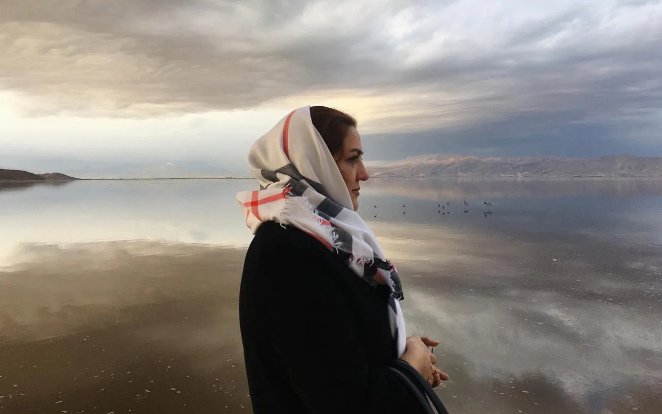 مادر مینو آذرمگین