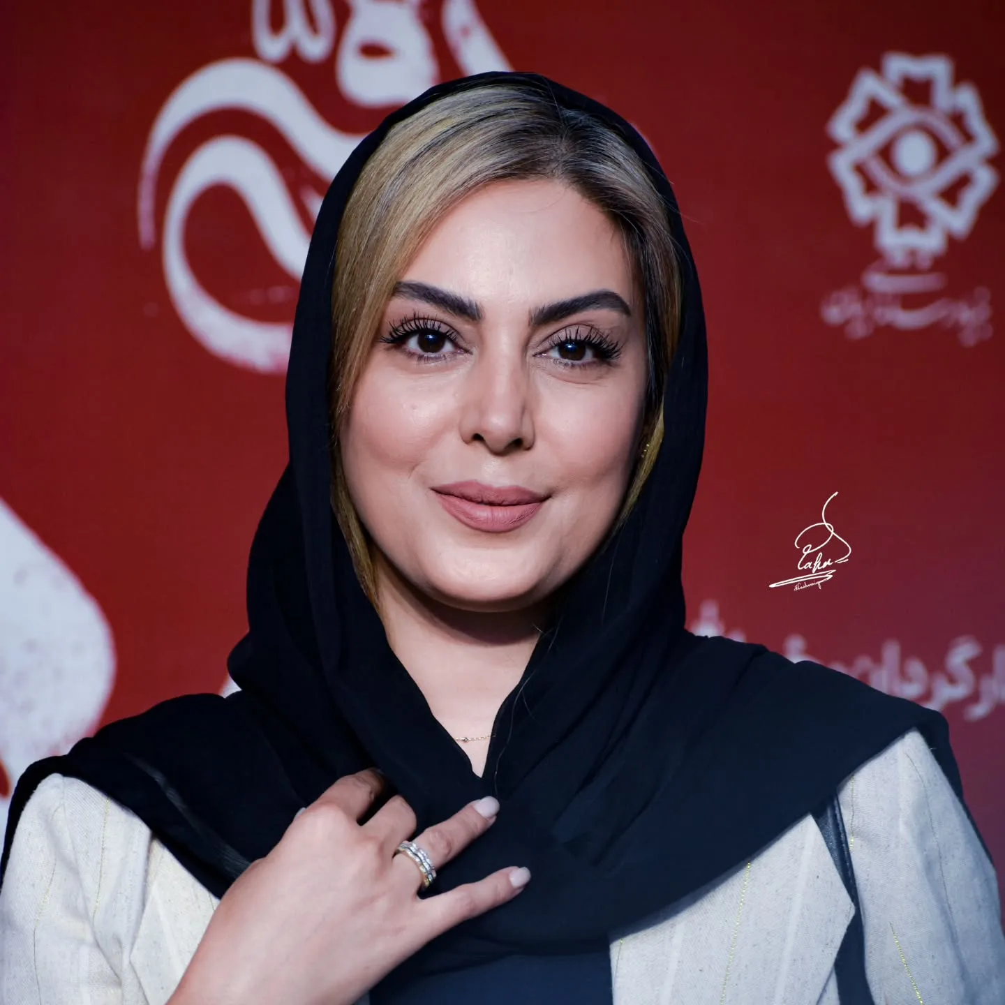 نیلوفر شهیدی