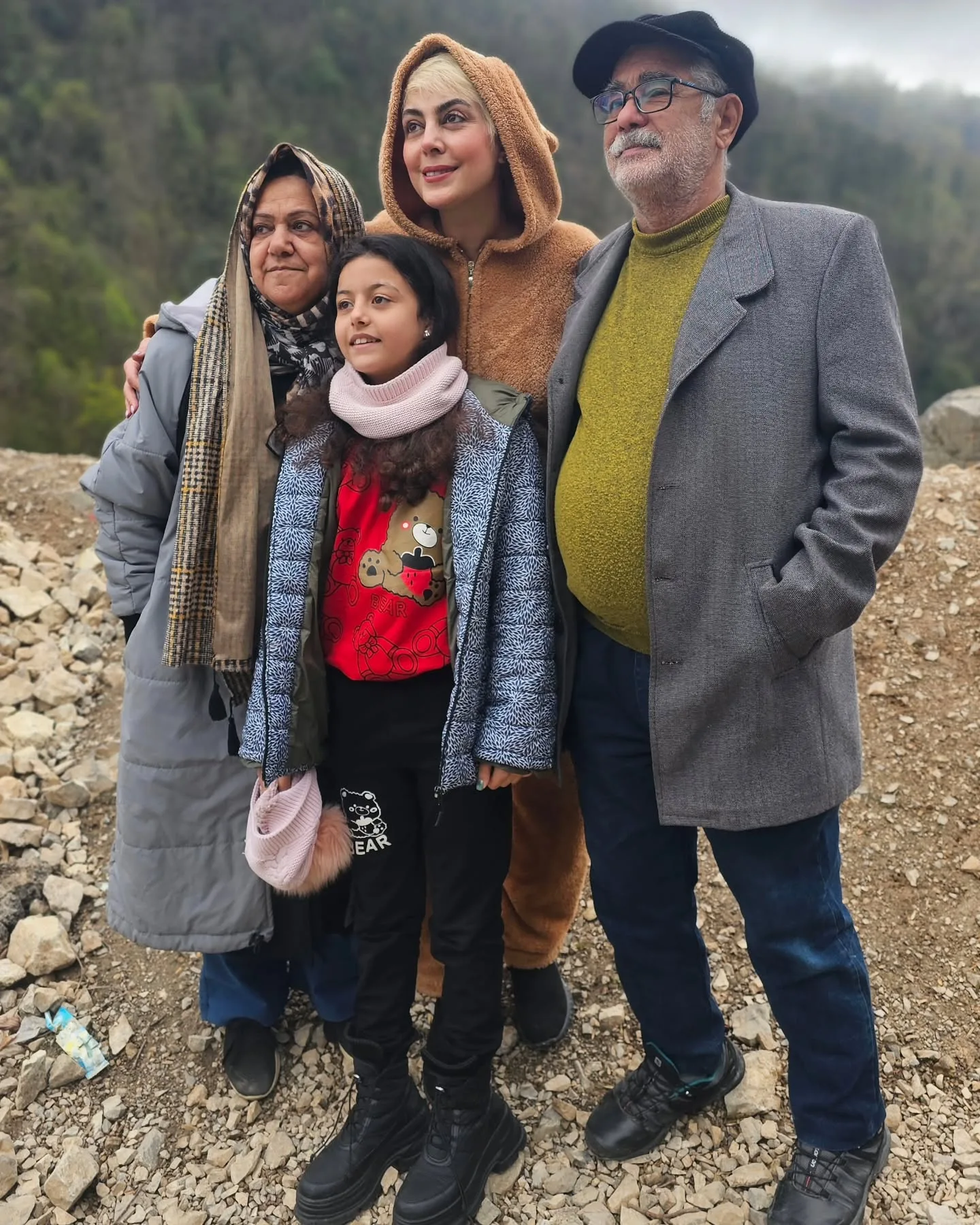 خانواده نیلوفر شهیدی