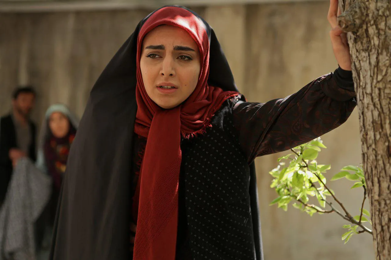 مهشید جوادی در سریال آنام جواد افشار