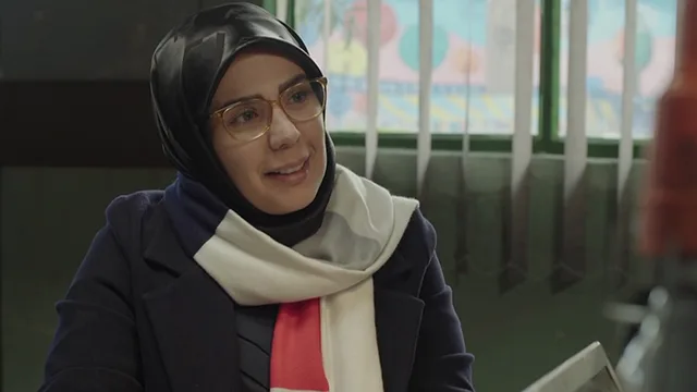 حدیث چهره پرداز در بچه مهندس ۳
