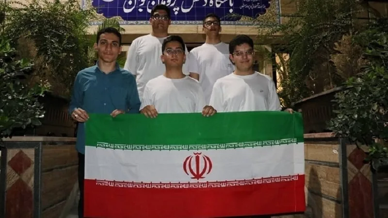 بیوگرافی هیربد فودازی دانش آموز پایه یازدهم و برنده مدال طلای المپیاد نجوم و اخترفیزیک