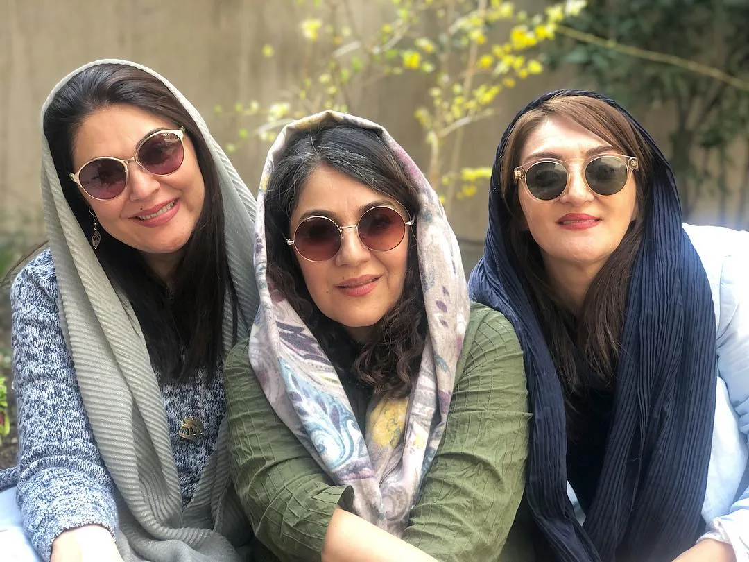 خواهران اسکندری: سارا، ستاره و لاله