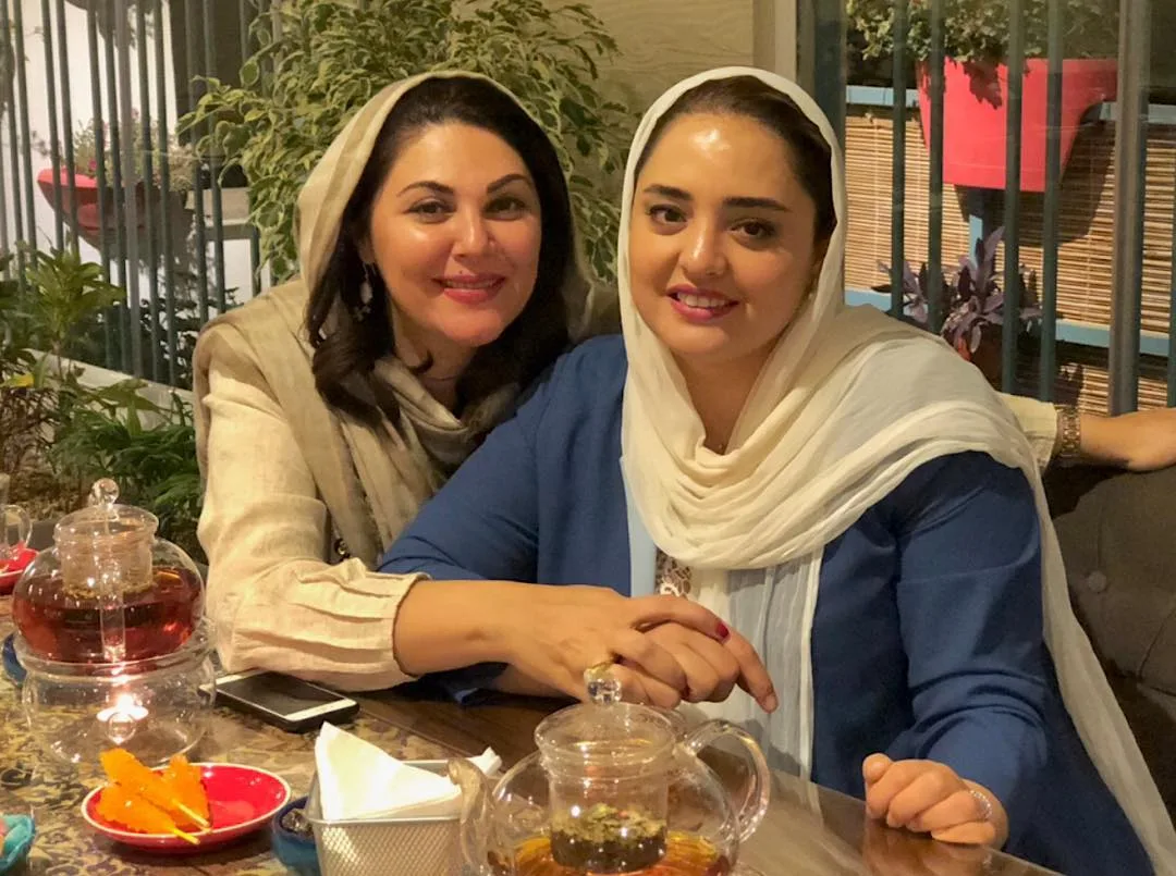 لاله اسکندری و نرگس محمدی
