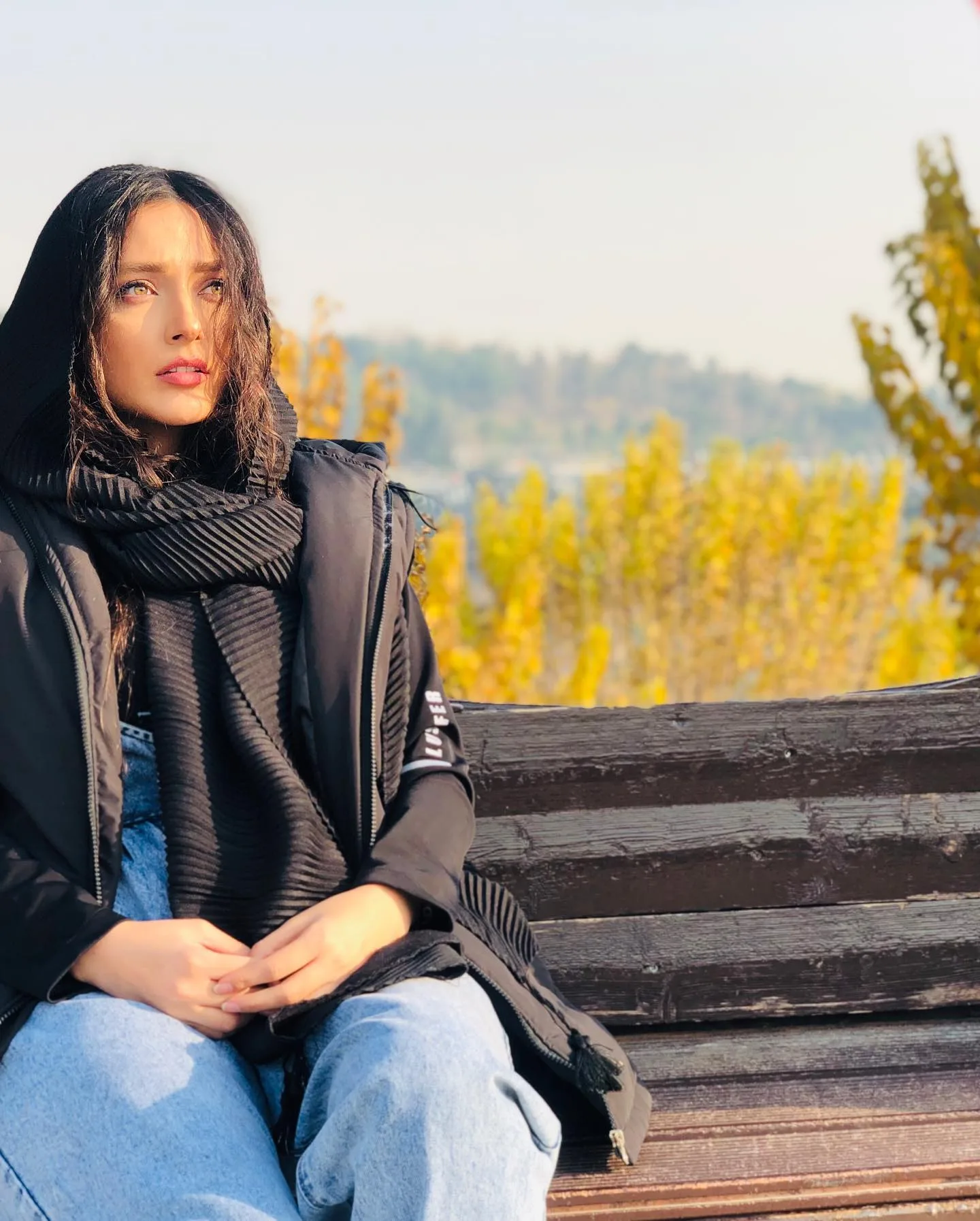 تصویز جذاب نورا محقق