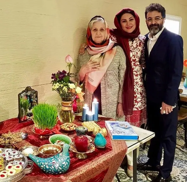 لاله اسکندری و همسرش ساسان فیروزی و مادرش