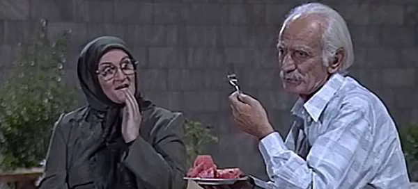 از زیر آسمان شهر تا قطعه هنرمندان؛ مزار زنده یادان کیومرث ملک مطیعی و ملکه رنجبر از زیر آسمان شهر تا قطعه هنرمندان؛ مزار زنده یادان کیومرث ملک مطیعی و ملکه رنجبر