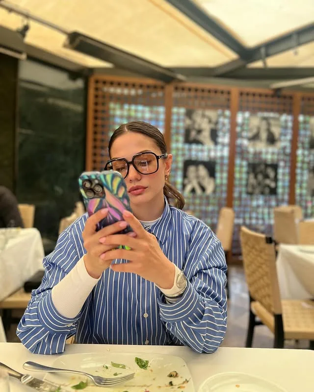 بیوگرافی کامل دمت اوزدمیر: از صحنه رقص تا ستارهای جهانی دمت اوزدمیر