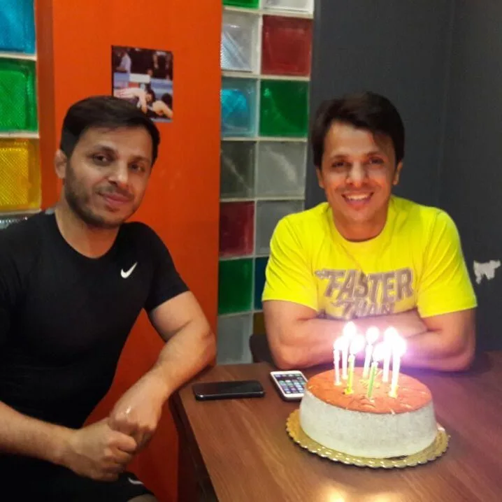 بیوگرافی حسن رنگرز سرمربی تیم ملی کشتی فرنگی ایران حسن رنگرز در کنار برادرش حسین