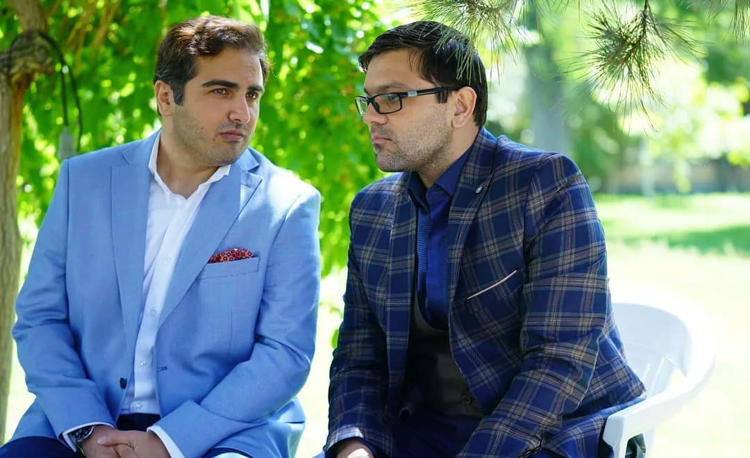 بیوگرافی محمود خسرومنش بازیگر نقش قاسم در بچه مهندس ۳ محمود خسرومنش و سعید کریمی در برنامه زنده رود