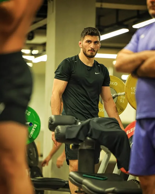 محمد نخودی: بیوگرافی ستاره جویباری کشتی و شکستدهنده جردن باروز محمد نخودی