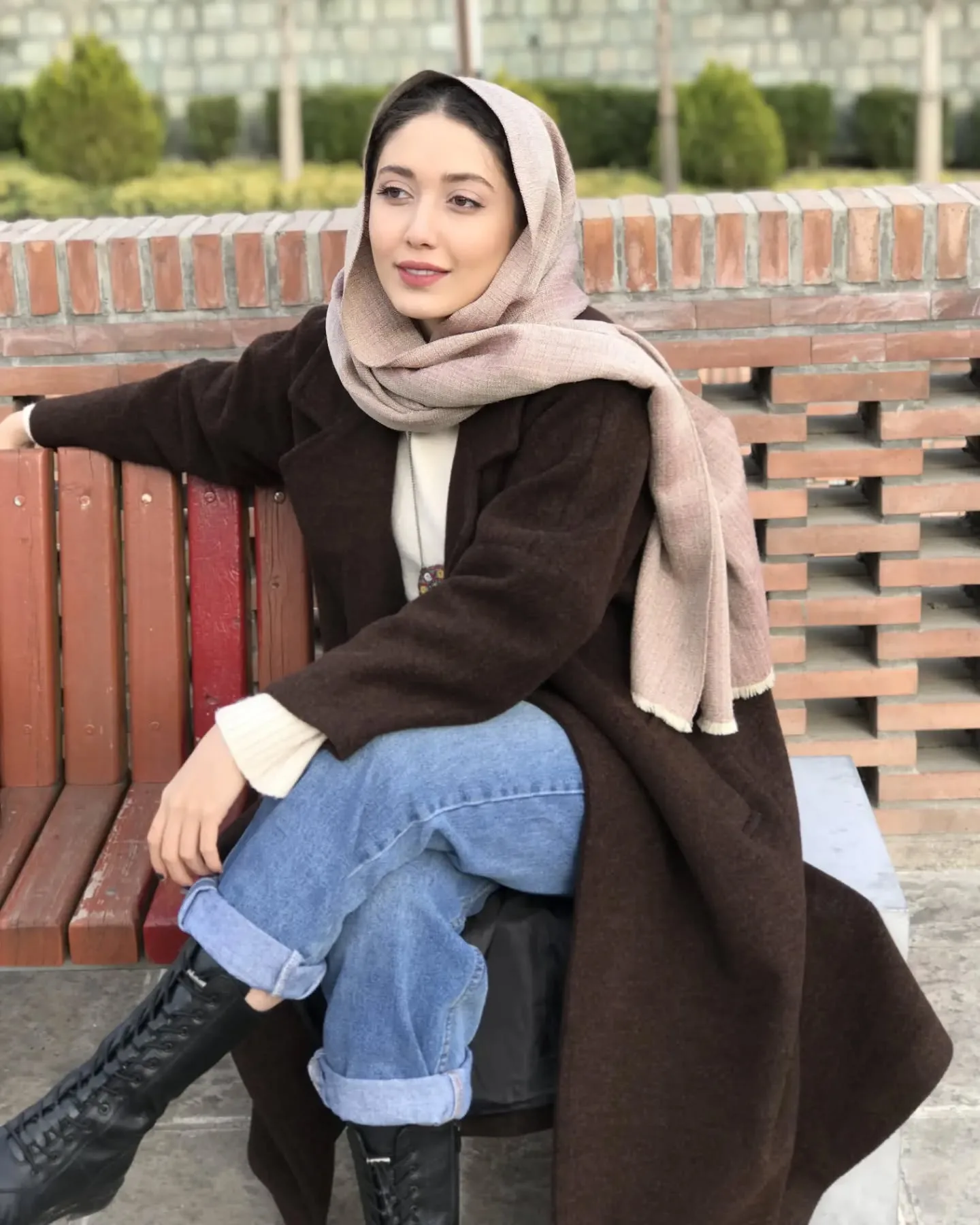 شادی خلیلی