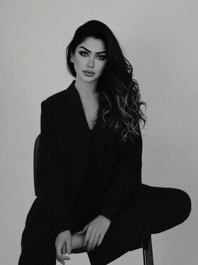 بیوگرافی شیرین کوچ شرکت کننده ایرانی-عربی «زن روز» شیرین بهمن ملقب به شیرین کوچ