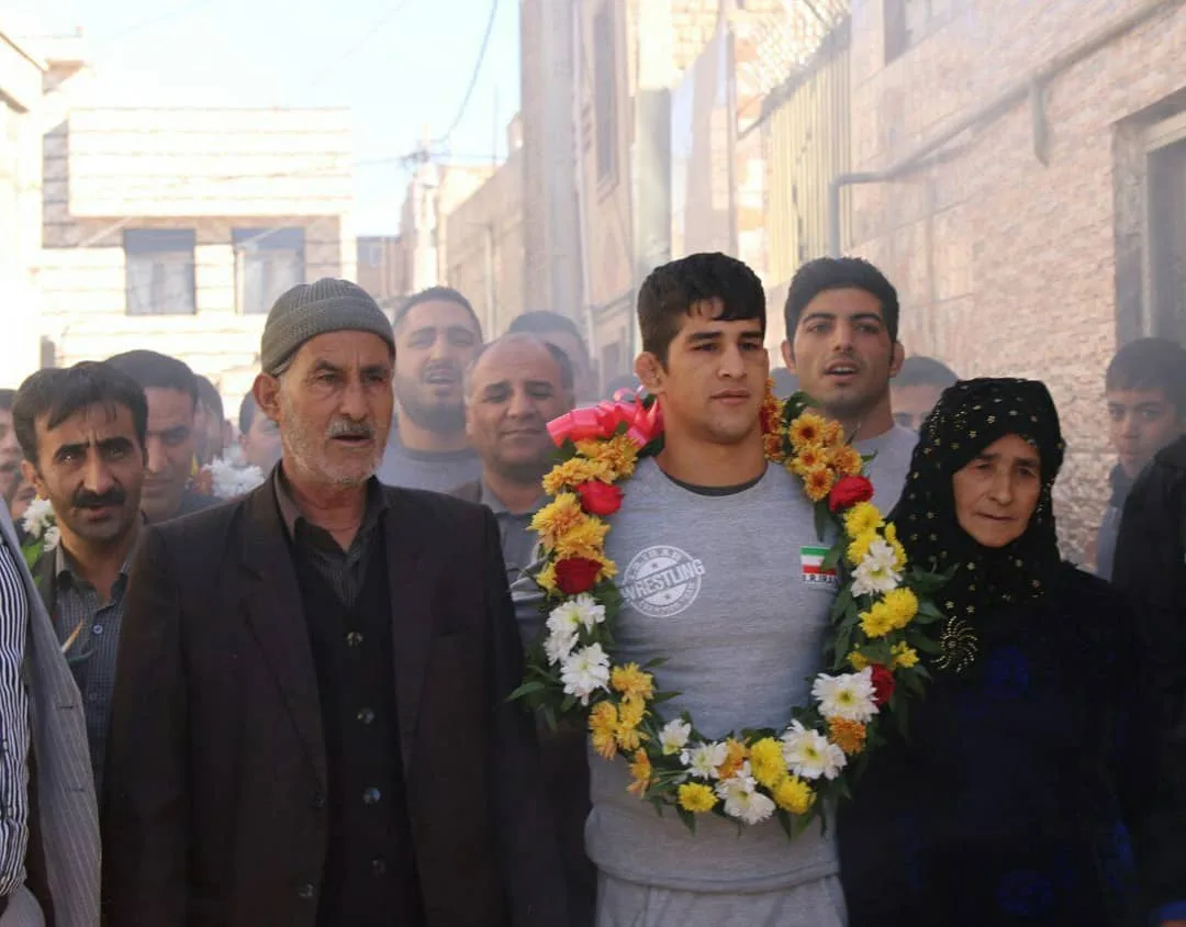 بیوگرافی یونس امامی کشتی گیر لکستانی وزن ۷۴ کیلوگرم تیم ملی ایران پدر و مادر یونس امامی