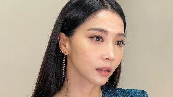 اوه یون آه بازیگر نقش هیاپ در امپراطور بادها