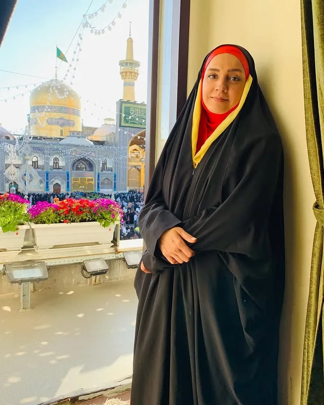  آزاده آل آیوب در حرم امام رضا (ع)