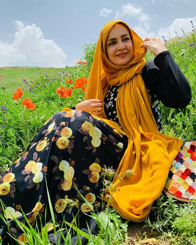 آزاده آل آیوب مجری برنامه کودک