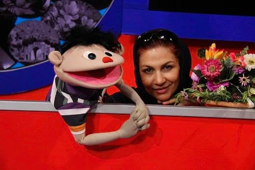 بیوگرافی نگار استخر صداپیشه عروسک سنجد و ماجرای مهاجرت به آمریکا خاله نگار و سنجد