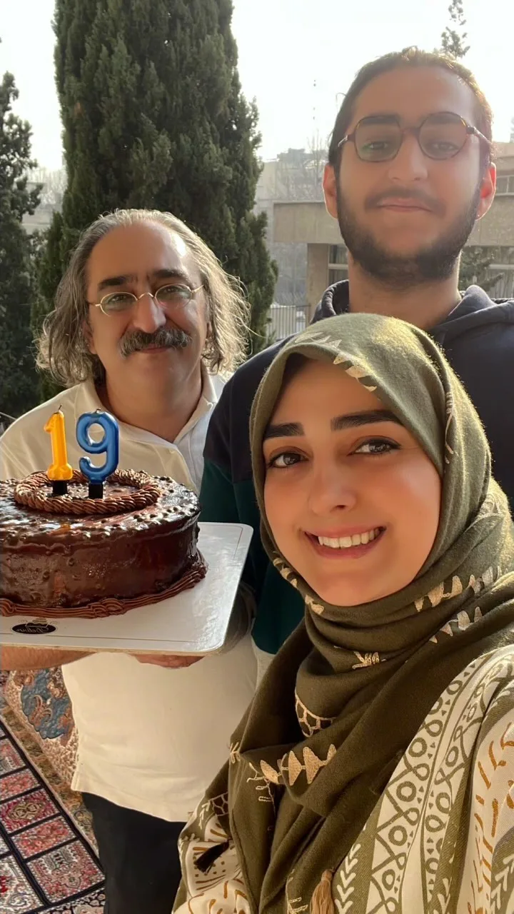 بیوگرافی ستاره سادات قطبی و همسر و پسرانش؛ مجری و بازیگر تلویزیون بیوگرافی ستاره سادات قطبی و همسر و پسرانش؛ مجری و بازیگر تلویزیون