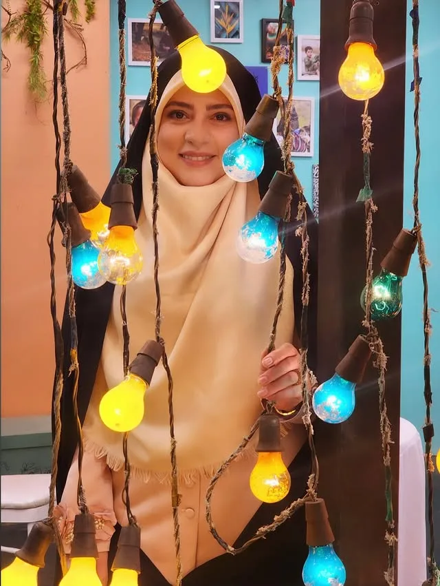 بیوگرافی فاطمه سادات متولیان مجری برنامه عصر خانواده شبکه دو سیما فاطمه سادات متلولیان