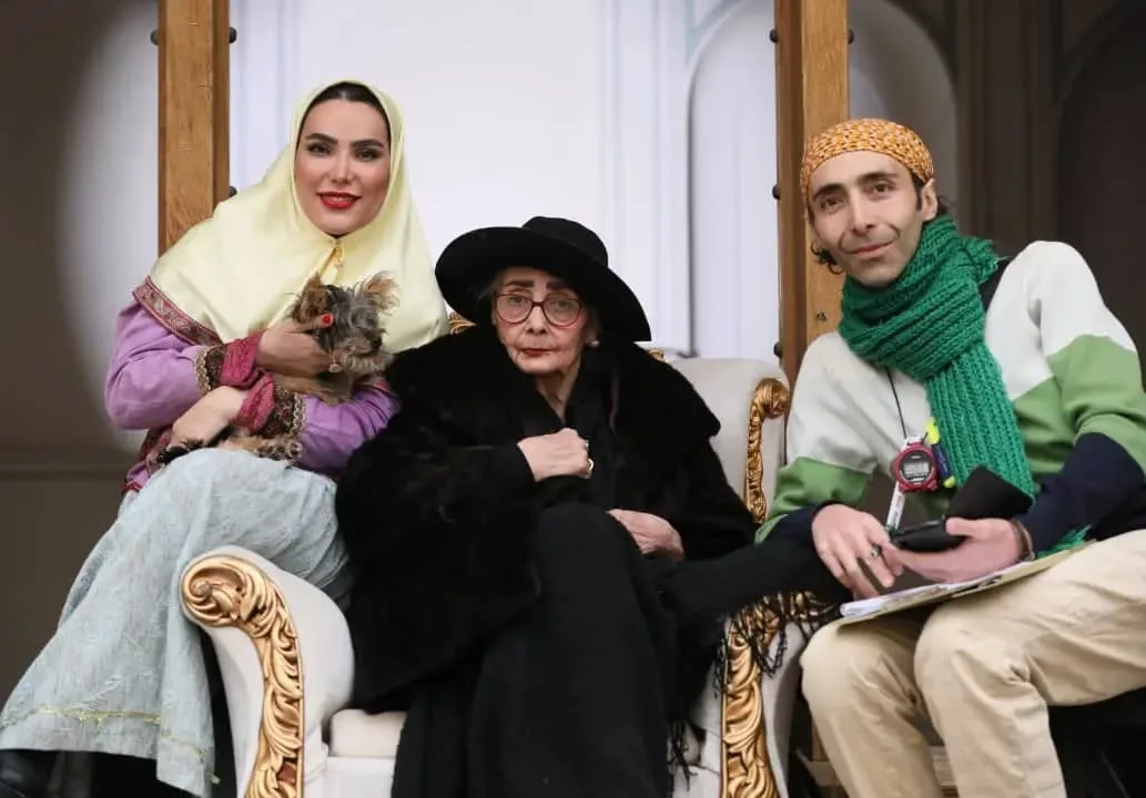 مهسا ایرانیان در کنار کتایون امیرابراهیمی