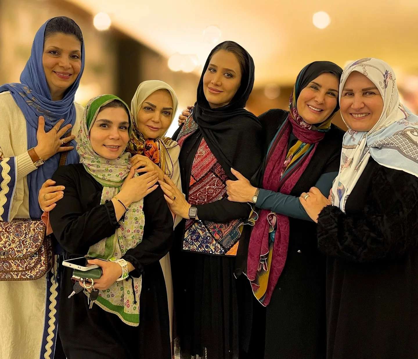 بیوگرافی سارا روستاپور مجری کودک (خاله سارا)، زندگی شخصی و ازدواجها سارا روستاپور در کنار خانم پوریامین، خانم گیتی خامنه، خانم الهه رضایی و خانم شیده معاونی