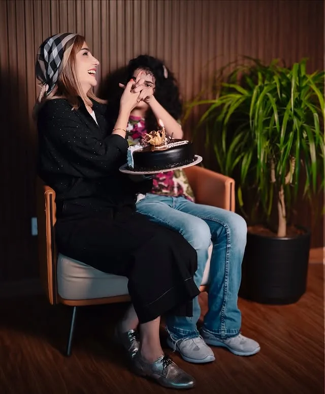 زندگی شخصی و بیوگرافی شبنم قلی خانی بازیگر و همسر، فرزند و خانواده شبنم قلی خانی و دخترش شانا