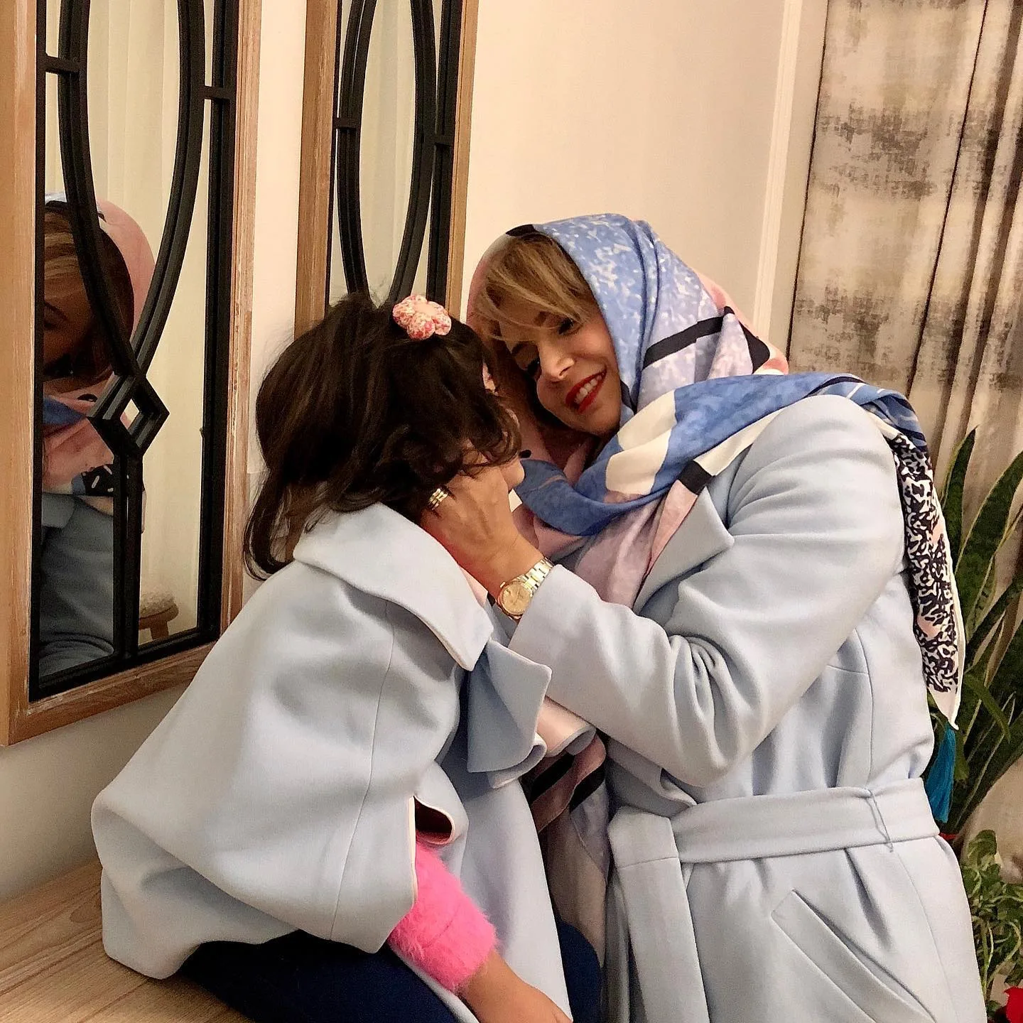 زندگی شخصی و بیوگرافی شبنم قلی خانی بازیگر و همسر، فرزند و خانواده شبنم قلی خانی و دخترش شانا