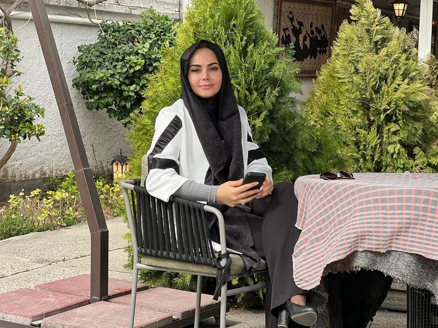 تصاویر و بیوگرافی زهرا محمودوند مجری برنامههای ورزشی تلویزیون، سوابق کاری و اصالت زهرا محمودوند مجری صدا و سیما