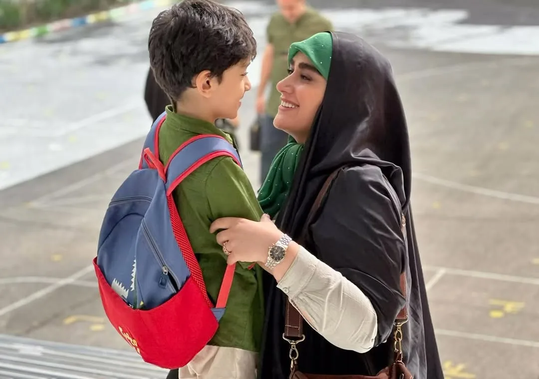 بیوگرافی قدسیه صالحی مجری چادری تلویزیون و ماجرای توبیخ او قدسیه صالحی در کنار پسرش