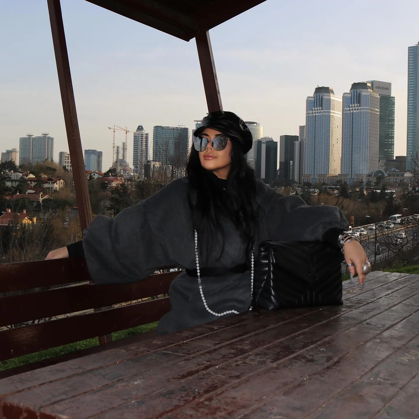 مینا نامداری کیست؟ زندگی شخصی و حواشی مینا نامداری چهره پرحاشیه اینستاگرامی مینا نامداری چهره اینستاگرامی