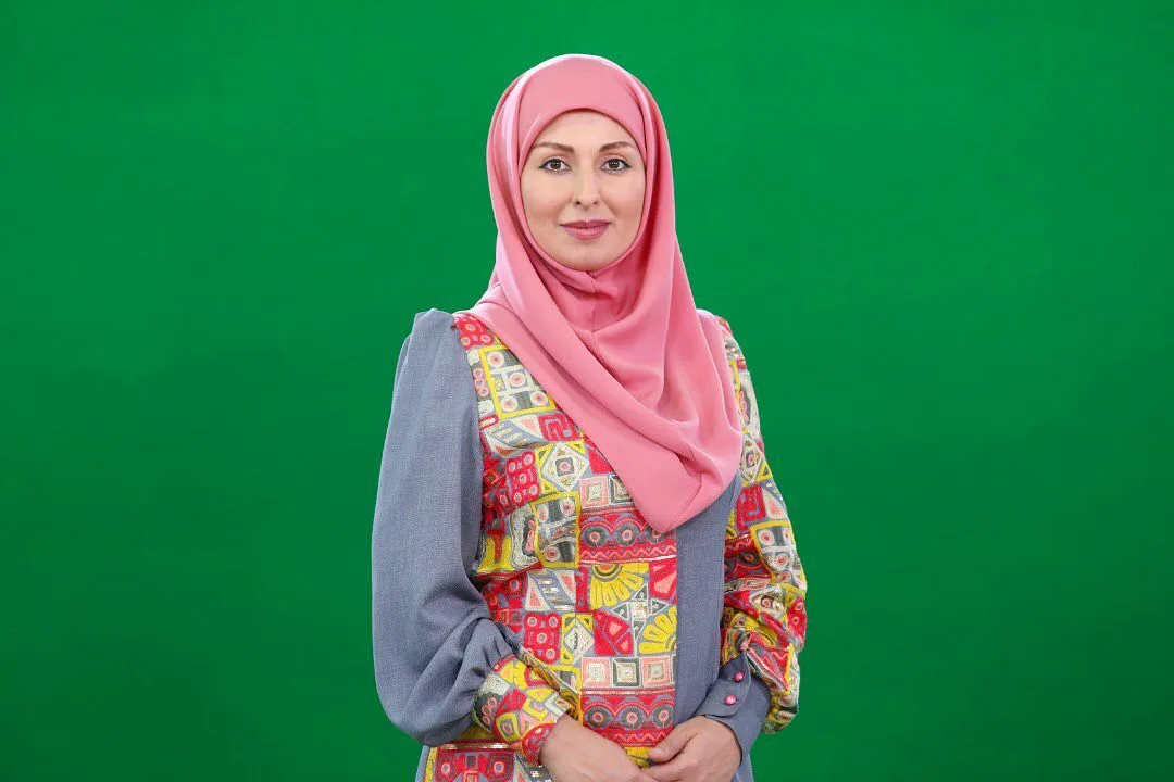 بیوگرافی ندا غفاری مجری سابق صدا و سیما و تغییر پوشش عجیب پس از استعفا ندا غفاری مجری سابق صدا و سیما