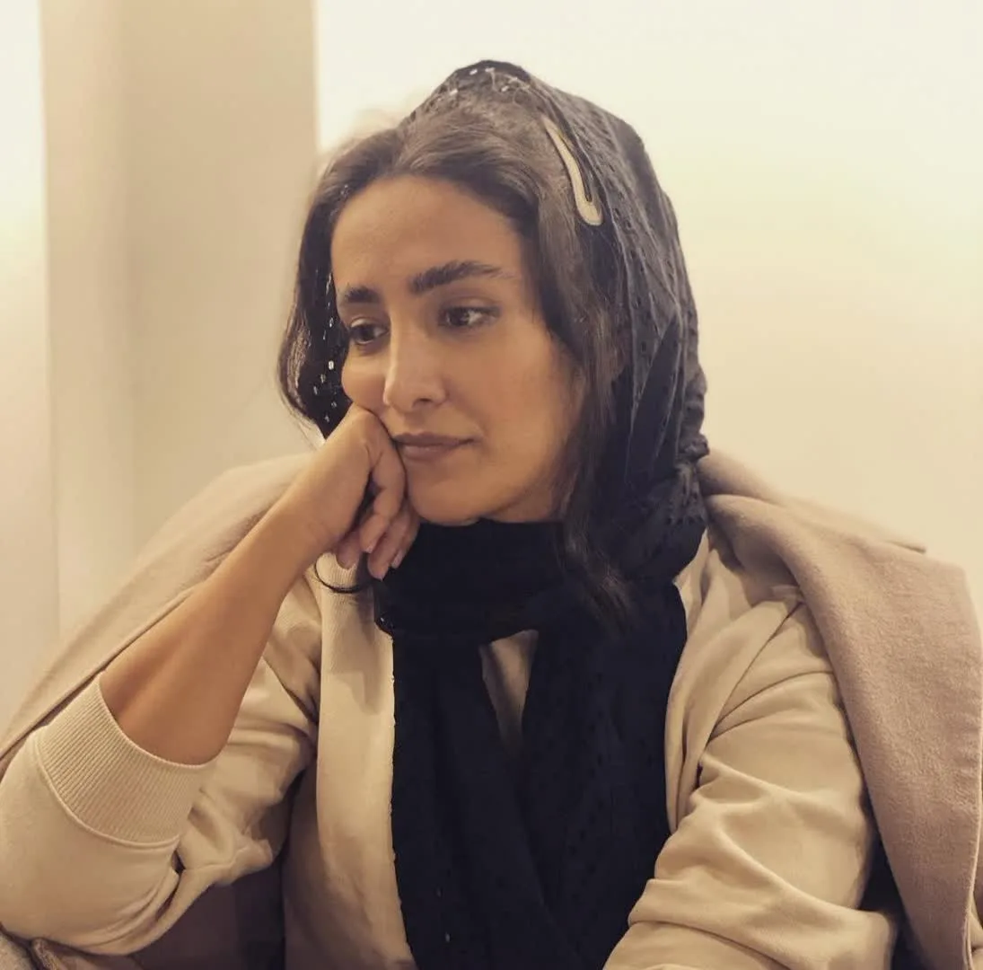 فرانک تمنایی بازیگر نقش «فهیمه» در سریال «قرعه» فرانک تمنایی