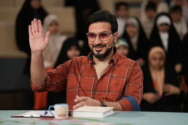 بیوگرافی حامد شاکرنژاد قاری قرآن و داور برنامه محفل حامد شاکرنژاد داور برنامه تلویزیونی محفل