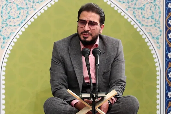بیوگرافی حامد شاکرنژاد قاری قرآن و داور برنامه محفل حامد شاکرنژاد قاری قرآن