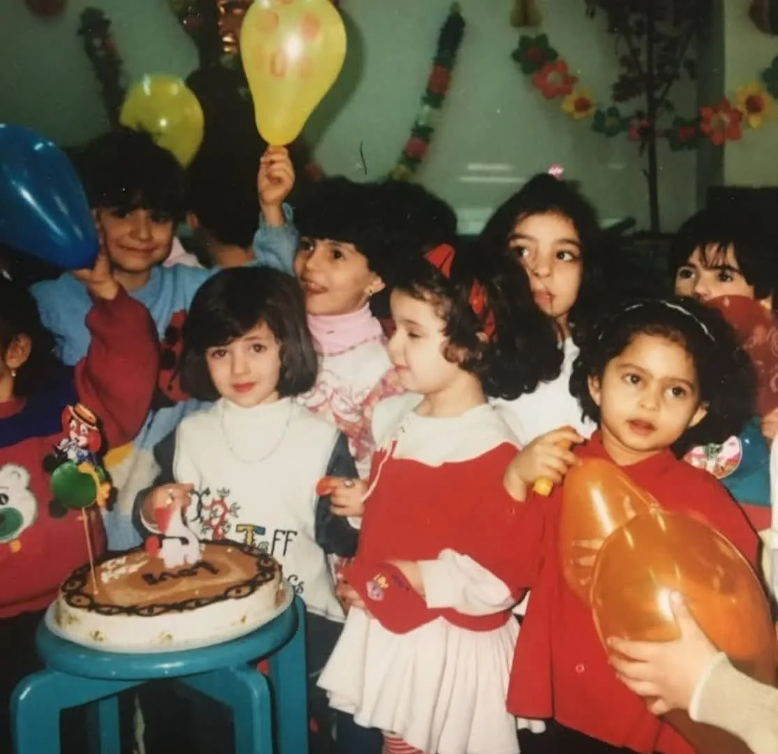 بیوگرافی نیلوفر رجاییفر بازیگر نقش الیزابت داعش پایتخت ۵ عکس تولد 4 سالگی نیلوفر رجایی فر