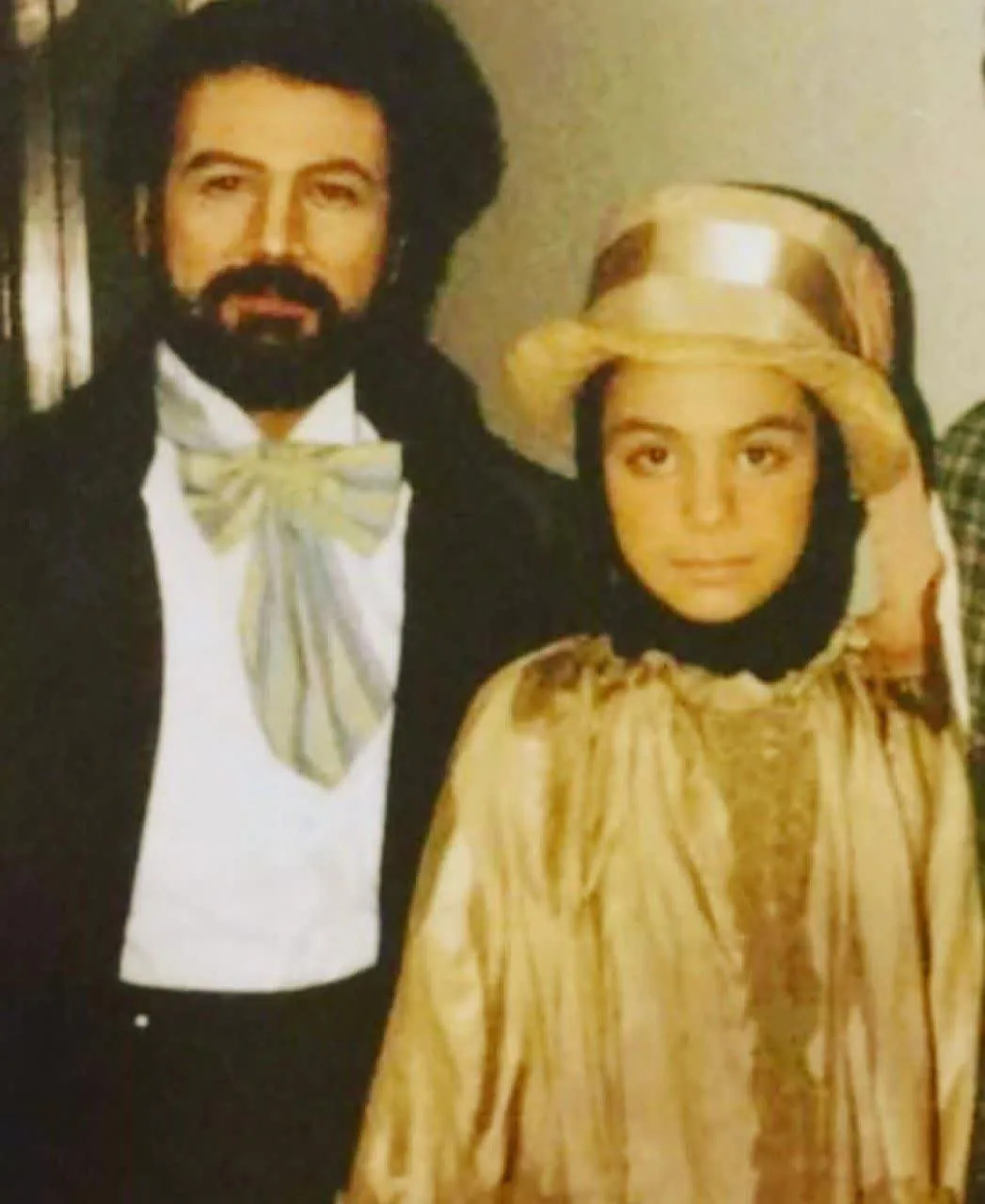 بیوگرافی مارال فرجاد؛ برنده سیمرغ فجر ۱۴۰۴ و پیام از تخت بیمارستان مارال فرجاد و پدرش در تئاتر آن شب که تورو زندانی بود