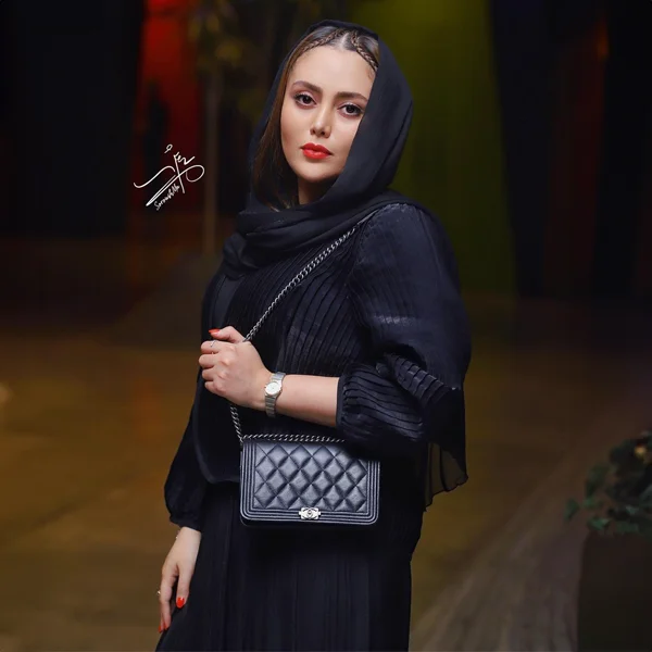 بیوگرافی شادی مختاری و همسرش؛ از سریال جزیره تا الناز در بیست و یک بیوگرافی شادی مختاری و همسرش؛ از سریال جزیره تا الناز در بیست و یک