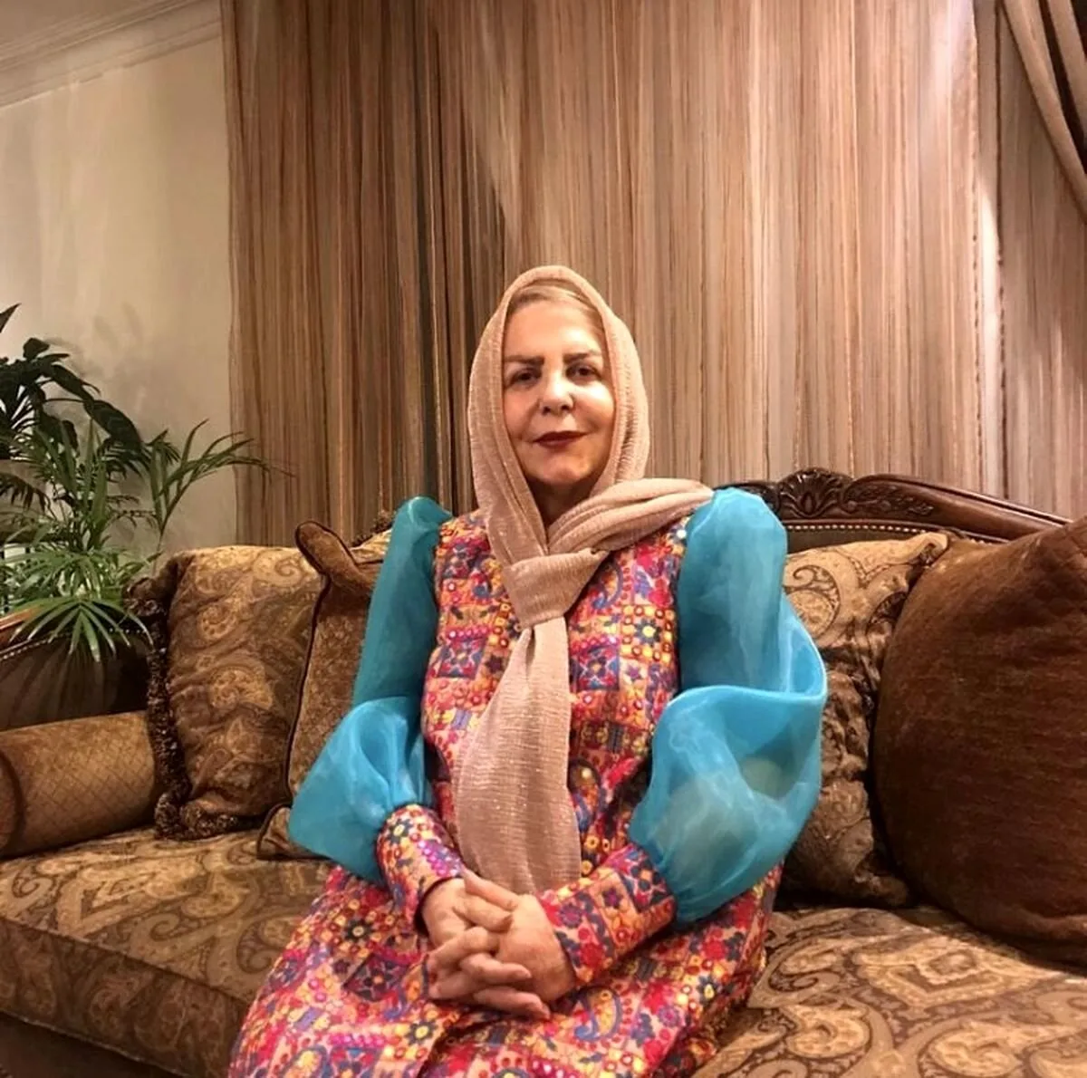 بیوگرافی و اسامی بازیگران سریال باغ گیلاس با عکس پوراندخت مهیمن