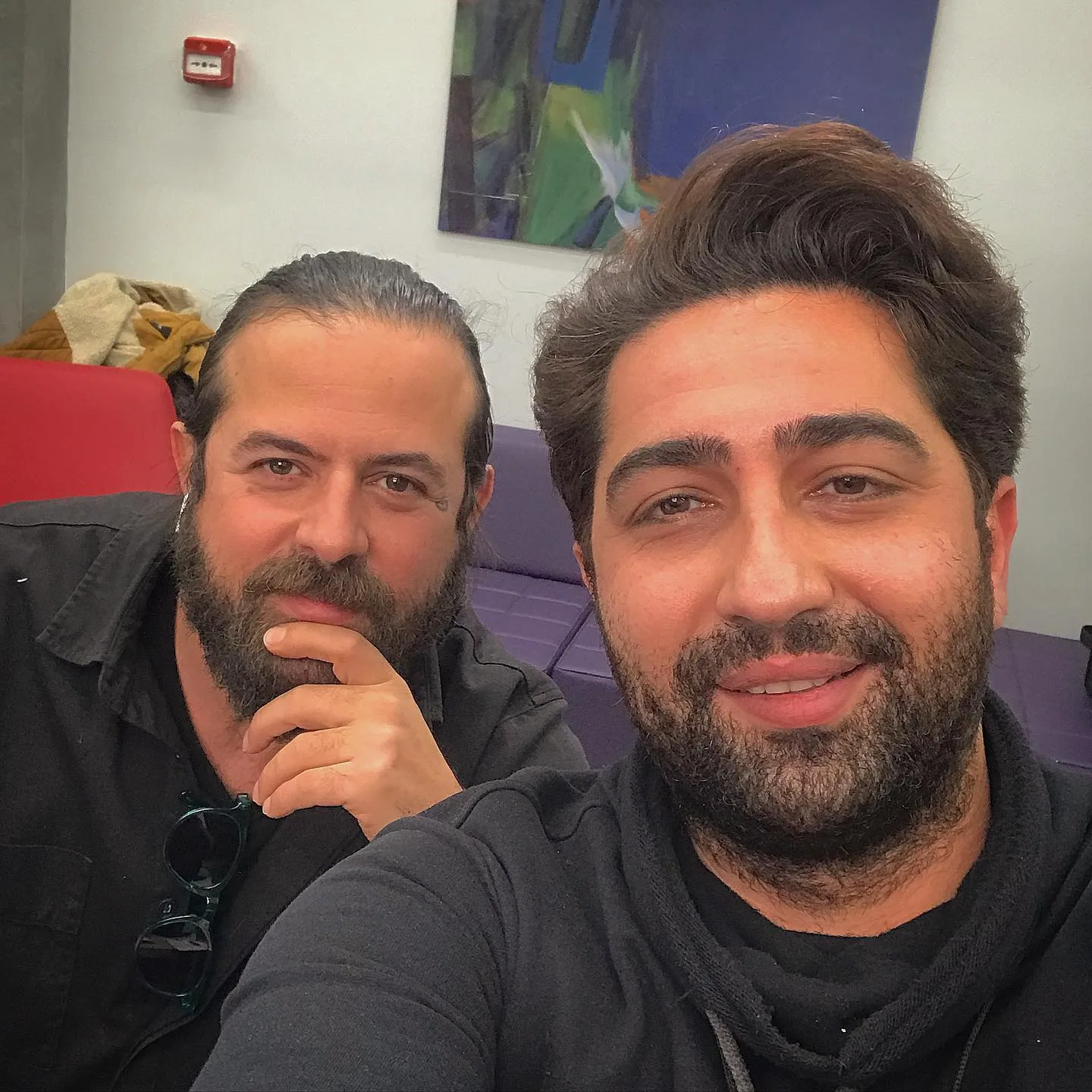 بیوگرافی علی سخنگو بازیگر نقش پارسا در سریال دلدادگان علی سخنگو و هومن سیدی