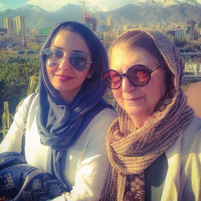 بیوگرافی بهار نوحیان؛ از سریال در و تخته تا نرگس در فراری بهار نوحیان و مادرش در سال ۱۳۹۶