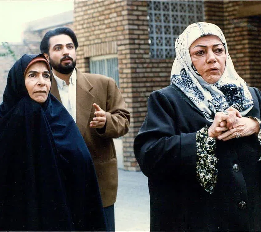 بیوگرافی محبوبه مقبلی بازیگر نقش عالیه در سریال باغ گیلاس محبوبه مقبلی به همراه زنده یادان حمیده خیرآبادی و حسن جوهرچی در فیلم سینمایی روزی که خواستگار آمد به کارگردانی فریال بهزاد