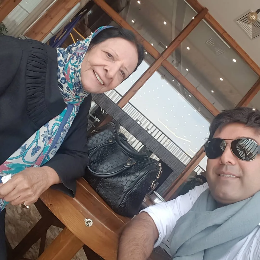 بیوگرافی علیرضا خطیبی بازیگر نقش علی در سریال در قلب من + تصاویر شخصی علیرضا خطیبی و مادرش