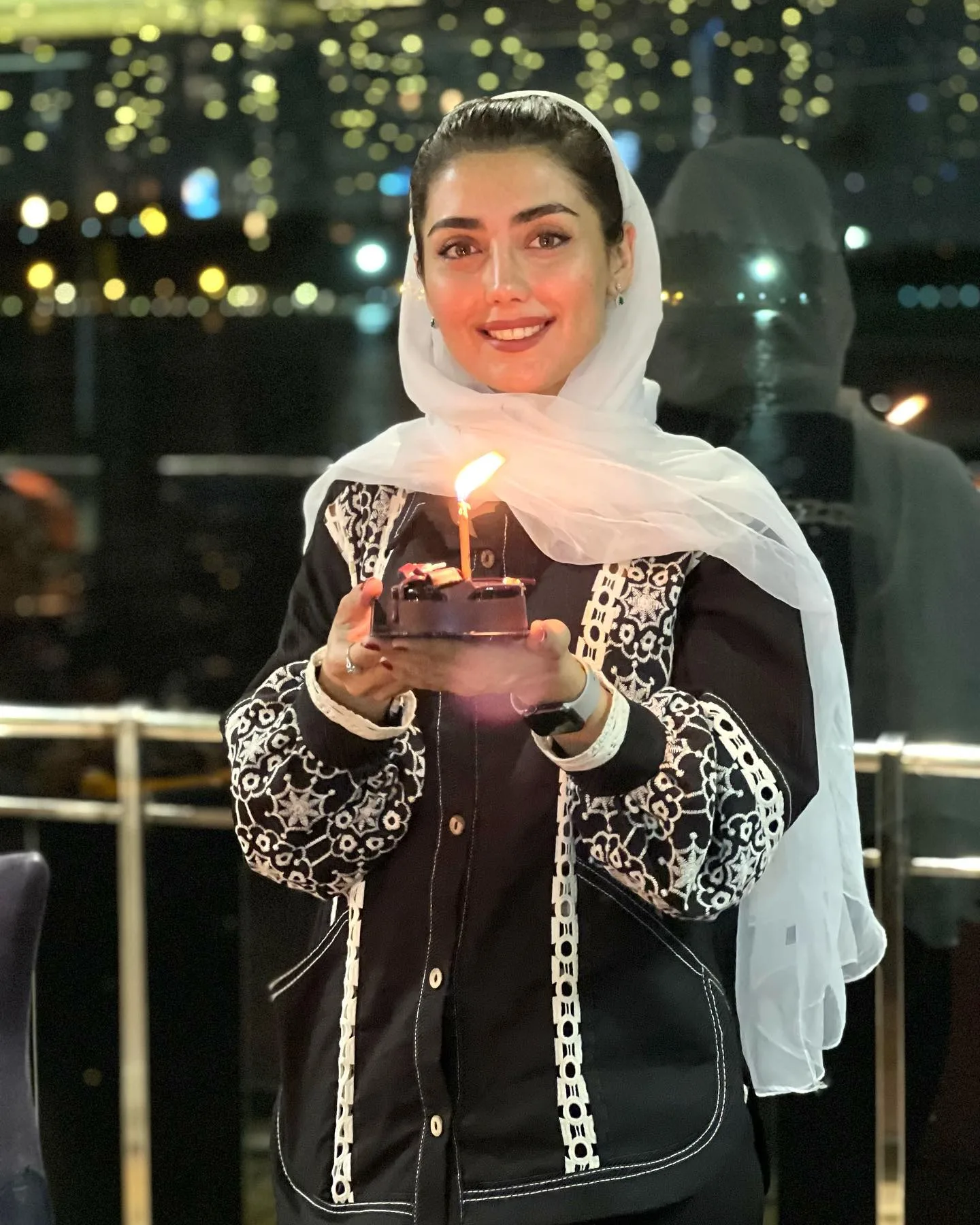 بیوگرافی مینا شفیعی بازیگر نقش نرگس سریال صدای قلب من بیوگرافی مینا شفیعی بازیگر نقش نرگس سریال صدای قلب من
