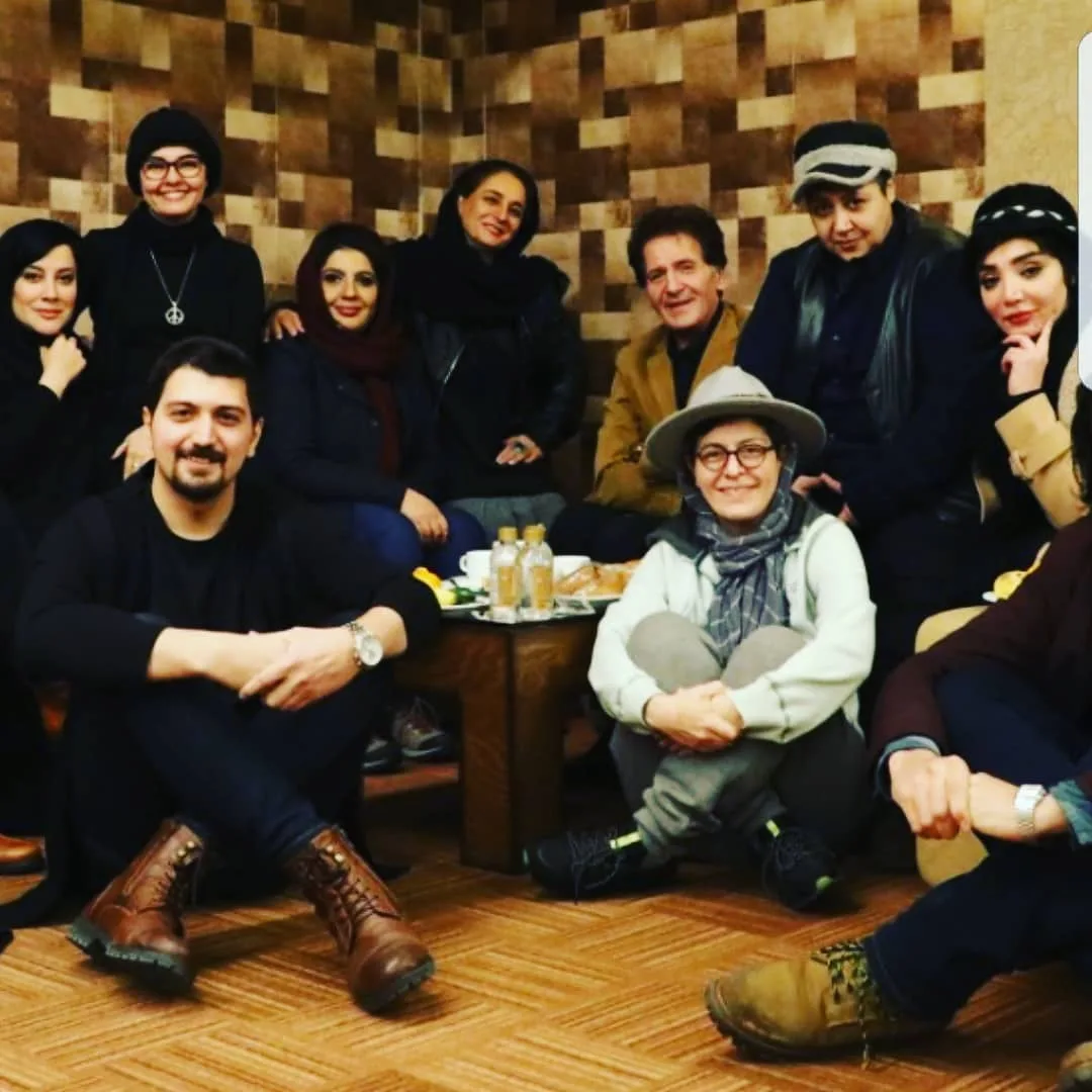 حواشی و بیوگرافی لیلا بوشهری بازیگر سینما و تلویزیون + افشاگریها لیلا بوشهری در کنار جمعی از بازیگران