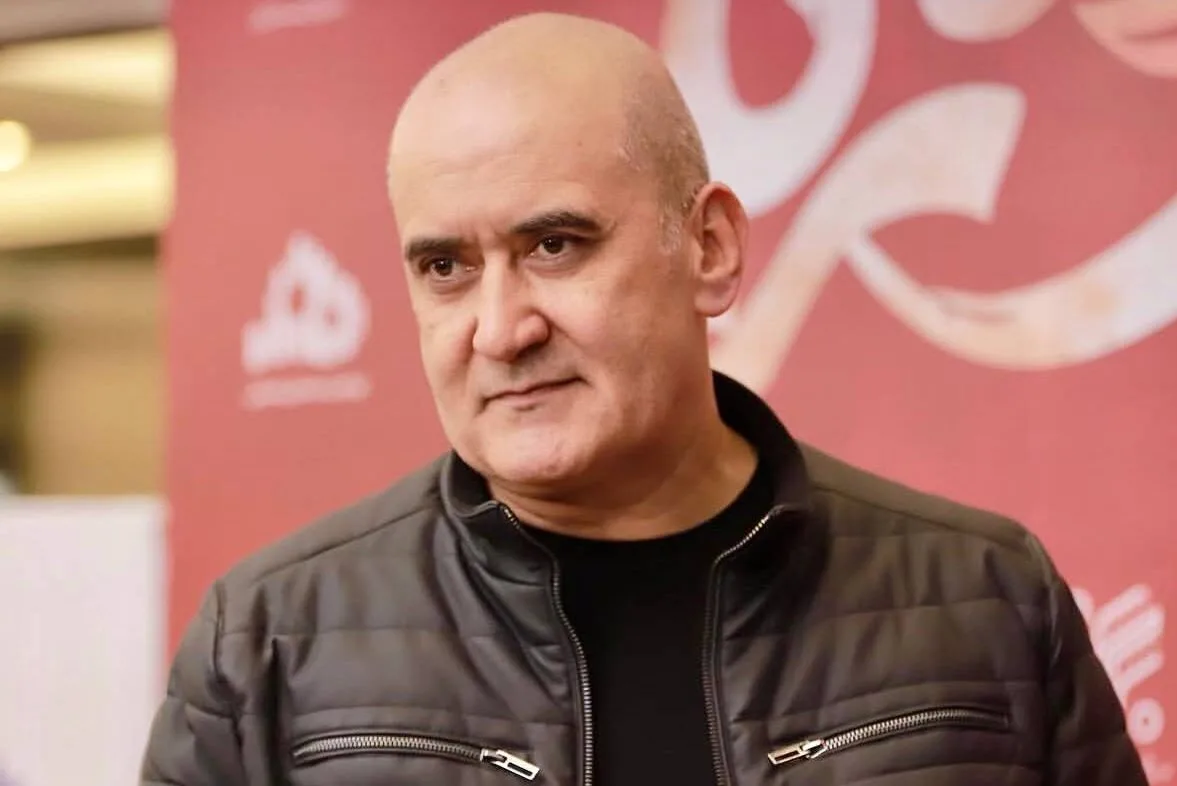 بیوگرافی و اسامی بازیگران سریال رویای نیمه شب + زمان پخش محسن قصابیان